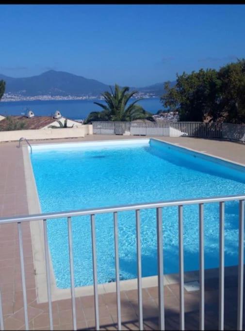 Porticcio T2 climatisé&grande terrasse à 1km de la plage Exterior foto